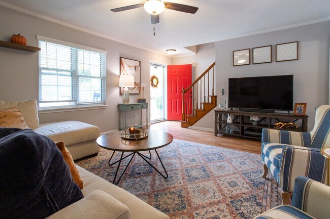 Building Photo - 1735 Kallaramo Rd