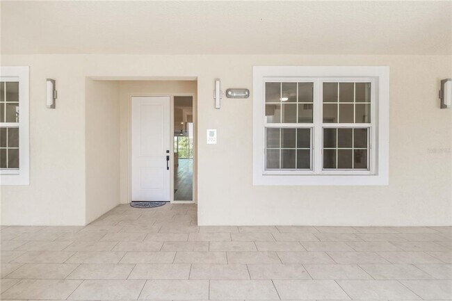 Primary Photo - 280 Hidden Bay Dr