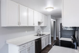 Interior Photo - The Luxe