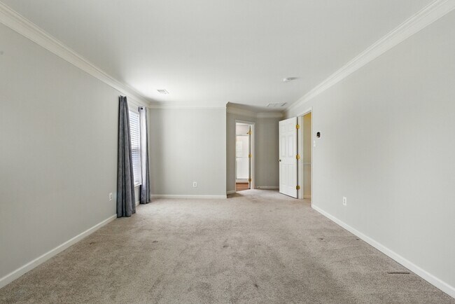 Building Photo - 2513 Holly Springs Ct