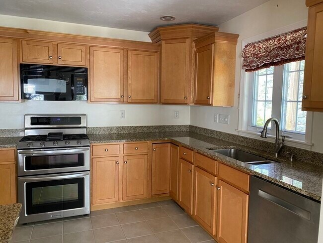 Building Photo - 807 Ledgewood Way
