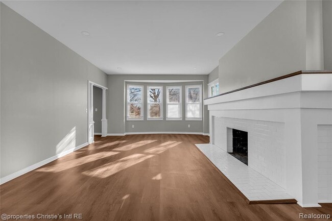 Building Photo - 2508 Clairmount Ave