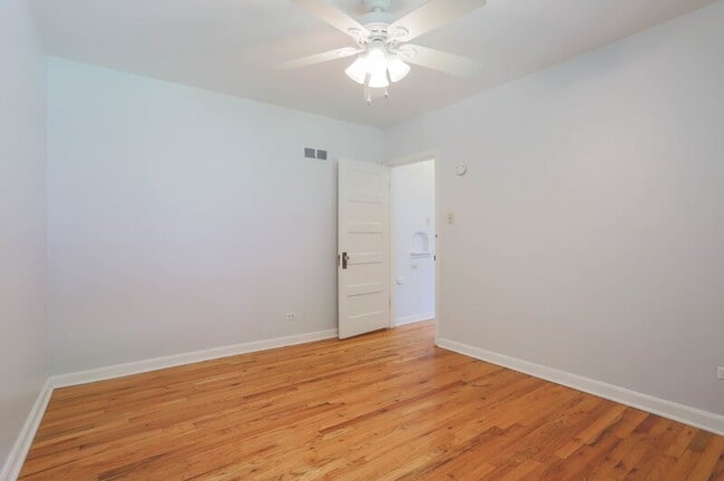 Building Photo - 1254 Dahlia St