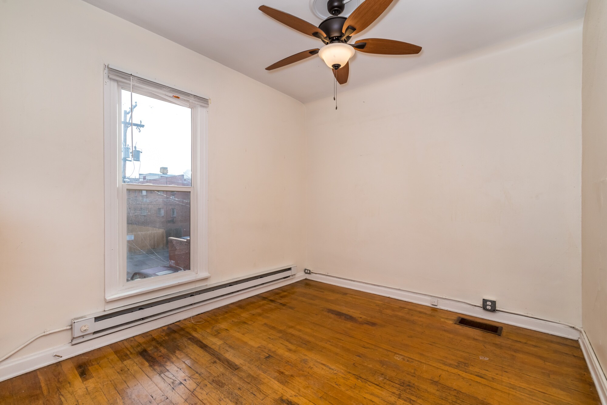 Building Photo - 1434 Corona St