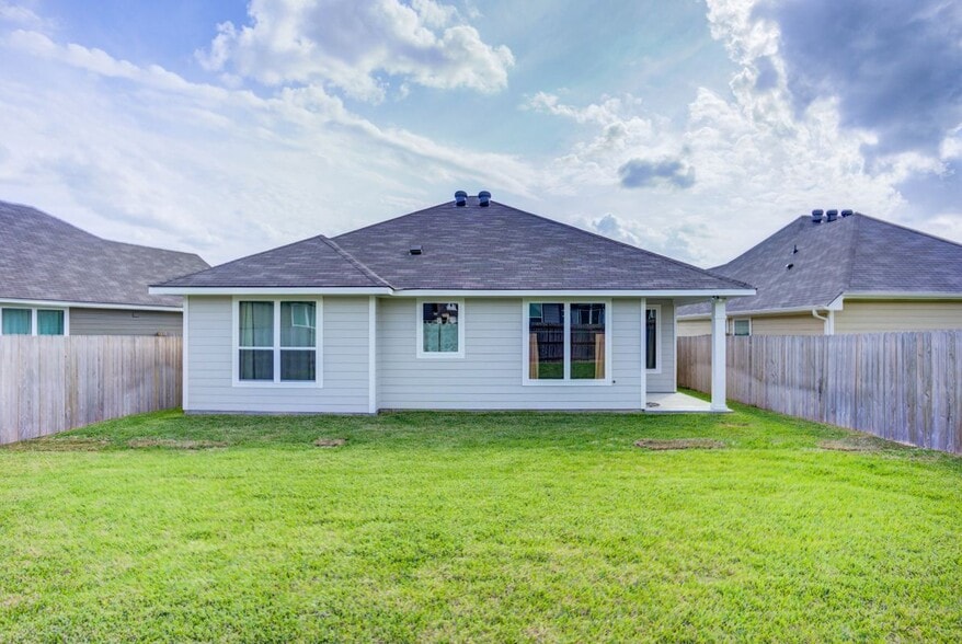 Building Photo - 2206 Hall of Fame Ct