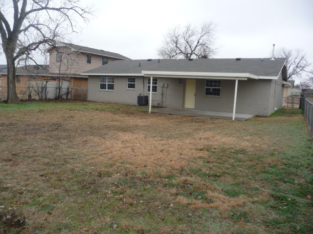 Building Photo - Newly Remodeled