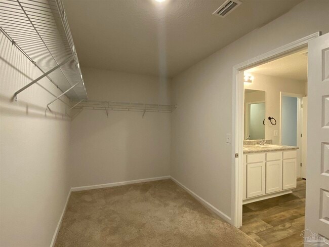 Building Photo - 5554 Guinevere Ln