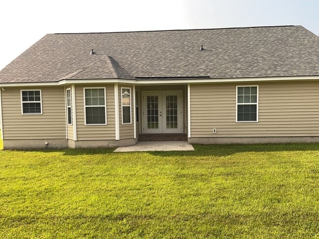 Building Photo - 149 Lancaster Way