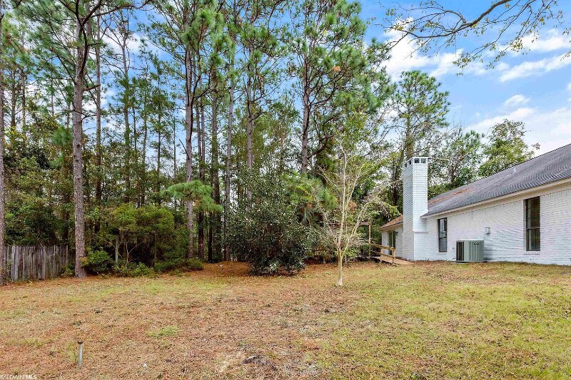 Building Photo - 109 Kingswood Dr