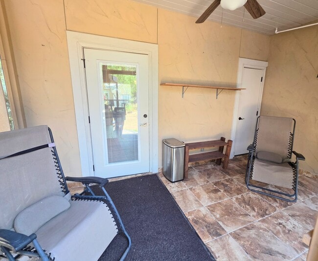 Building Photo - 508 Kendall Pkwy