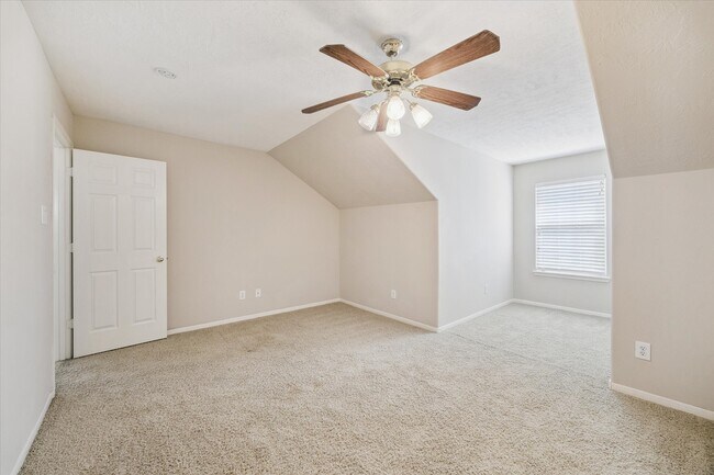 Building Photo - 2411 Lacyberry St