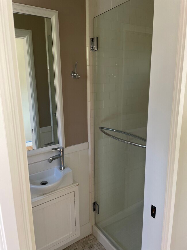 Bathroom 2 - 1426 24th St