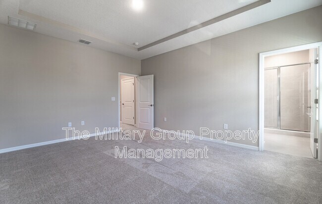 Building Photo - 246 Cherry Elm Dr