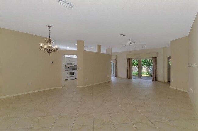 Building Photo - 4350 Iola Dr