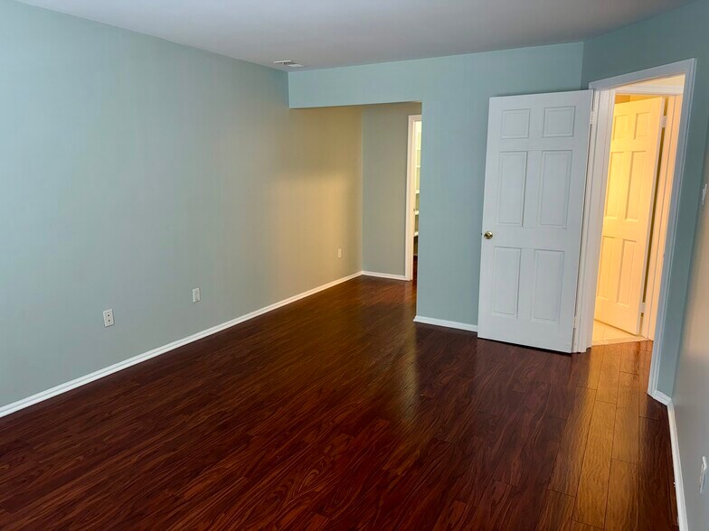 Bedroom - 311 Andover Pl