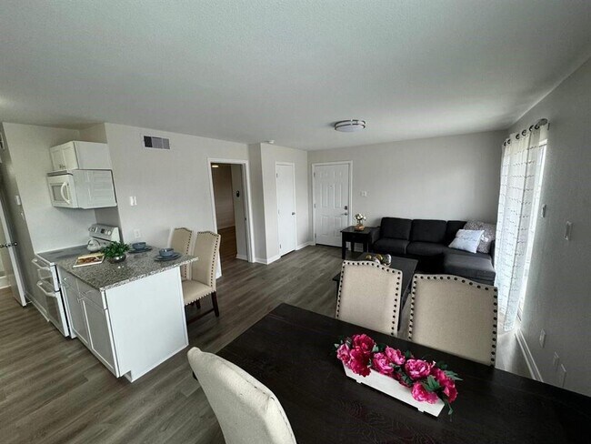 Building Photo - 12660 Ashford Point Dr
