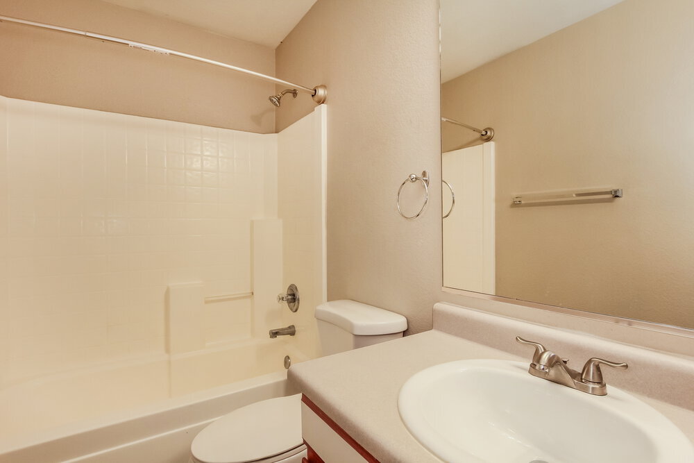 Building Photo - 2299 E Peach Tree Dr