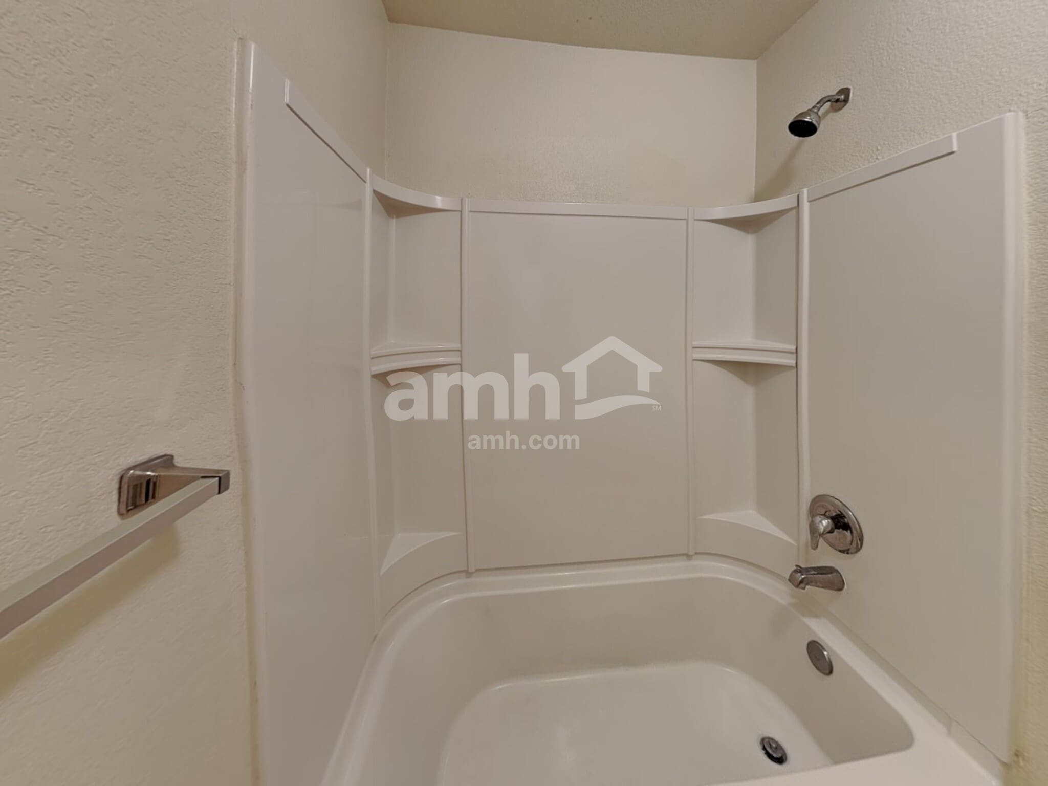 Building Photo - 19800 Andrew Johnson Dr