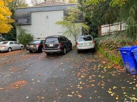 Building Photo - 4538 SW Martha St
