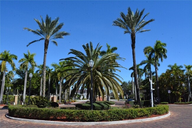 Building Photo - 4402 SW 160th Ave