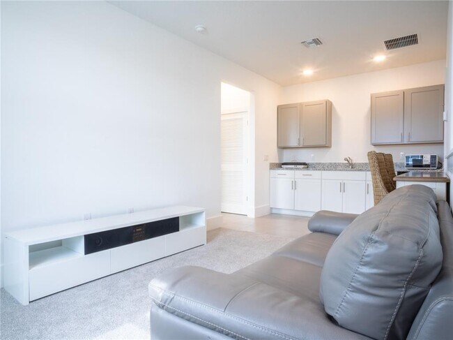 Building Photo - 12506 Westhaven Oak Dr