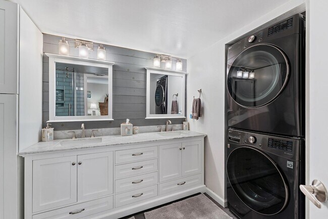 Building Photo - 1605 S US Hwy 1