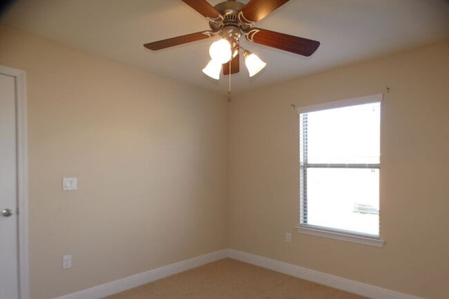 Building Photo - 5462 Turbine Way