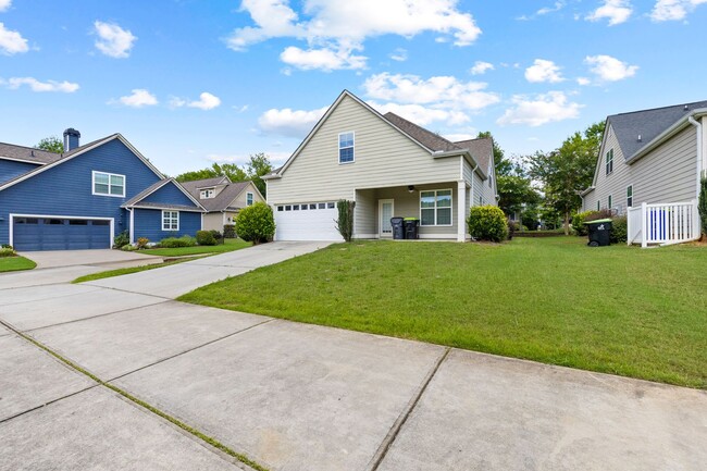 Building Photo - 175 Colonial Ct