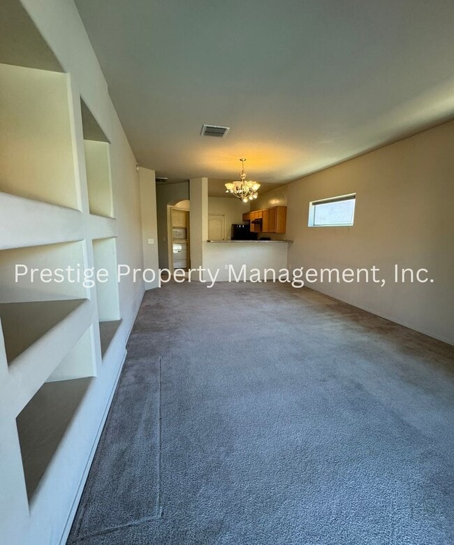 Building Photo - Super Cute 2Bd/2Ba Green Valley Home!!