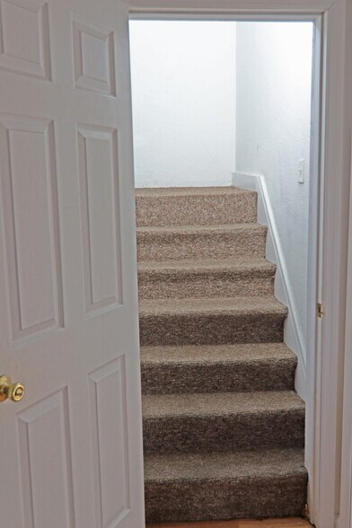 Stairway to 3rd floor bedroom - 348 Chittenden Ave