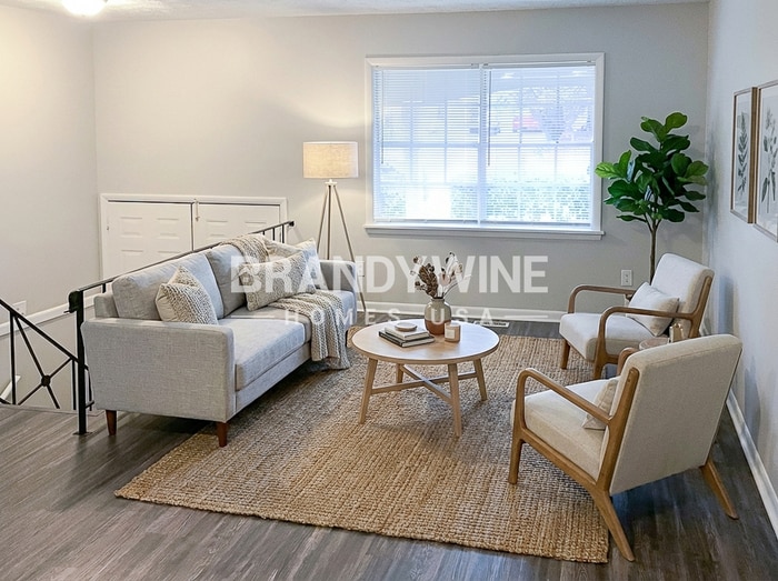 Building Photo - 4666 Edwina Ln SW