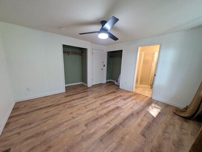 Building Photo - Tracyton Stunner! Available Now! 1/3 Acre FULLY Fenced.