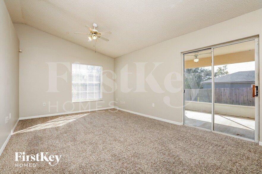 Building Photo - 2059 Gallagher Ave