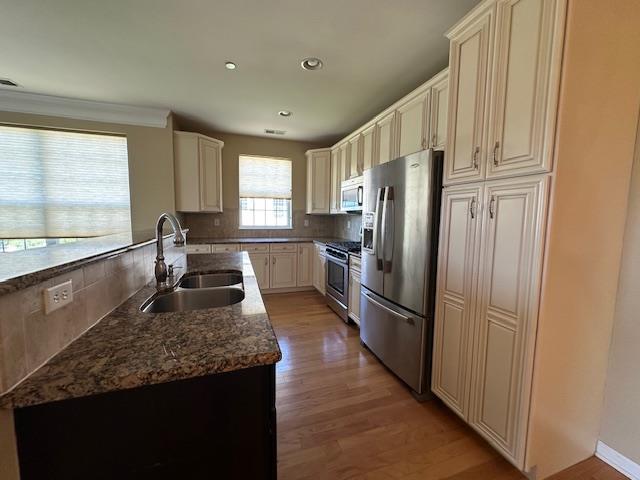 Building Photo - 2816 Bennington Dr