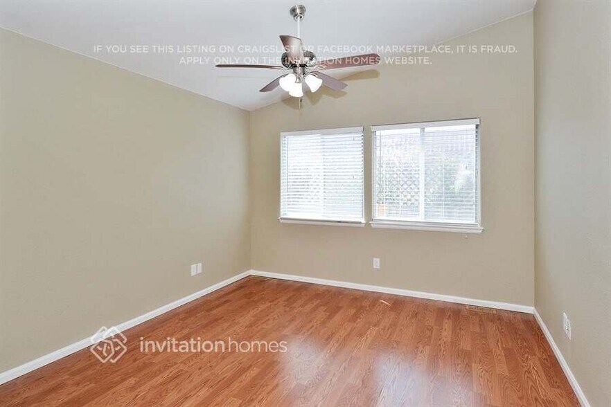 Building Photo - 12804 E Wyoming Cir