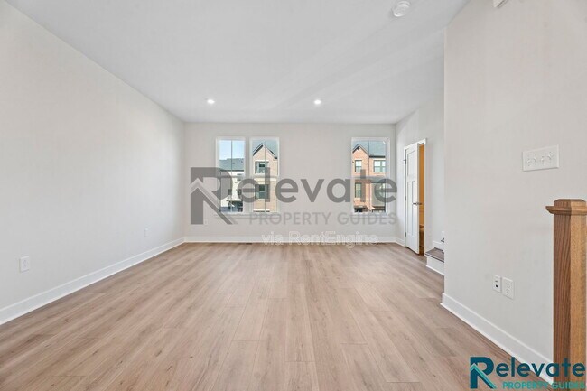 Building Photo - 2008 Old Manchester St