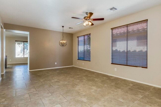 Building Photo - 2582 W Kit Carson Trail