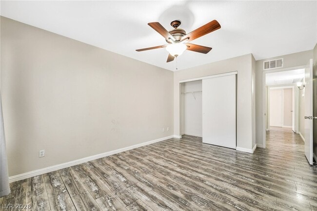 Building Photo - 3060 Tarpon