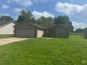 Building Photo - 403 Kiersen Ln