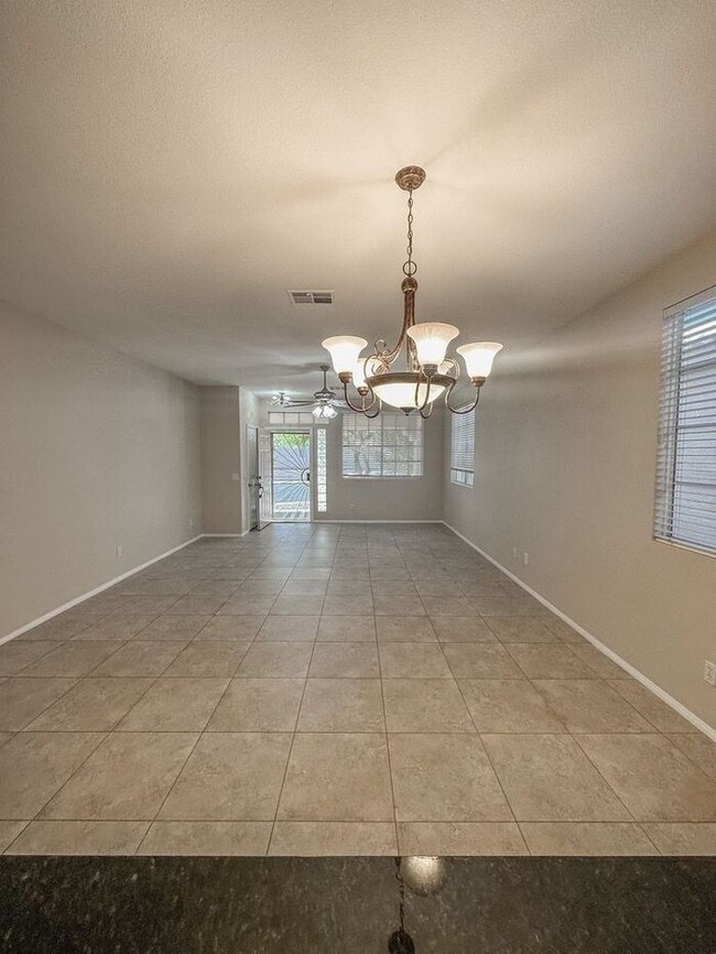 Building Photo - IMMACULATE REMODLED 2 STORY HOME IN HENDERSON GATED COMMUNITY!!!!