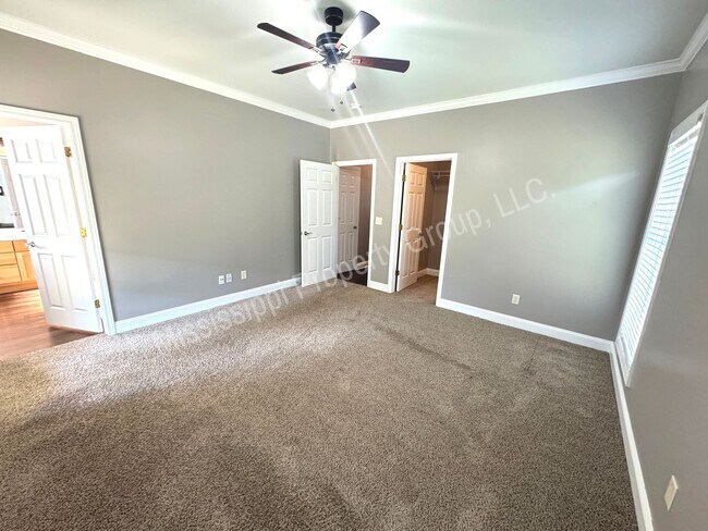 Building Photo - 3BR/2.5BA For Rent