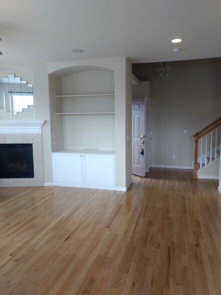 Building Photo - 1451 Whitehall Dr