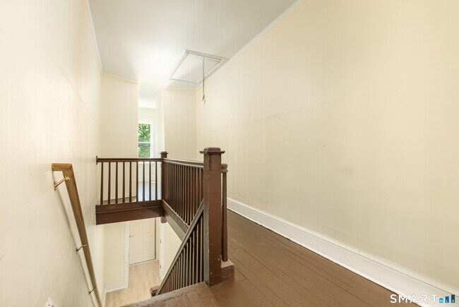 Building Photo - 108 Belden St