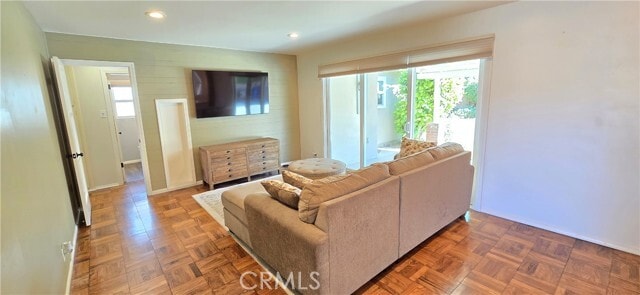 Building Photo - 3244 Hackett Ave