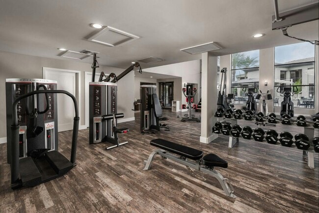 Building Photo - Elite North Scottsdale