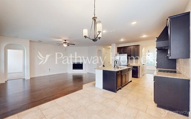 Building Photo - 209 Bentley Dr