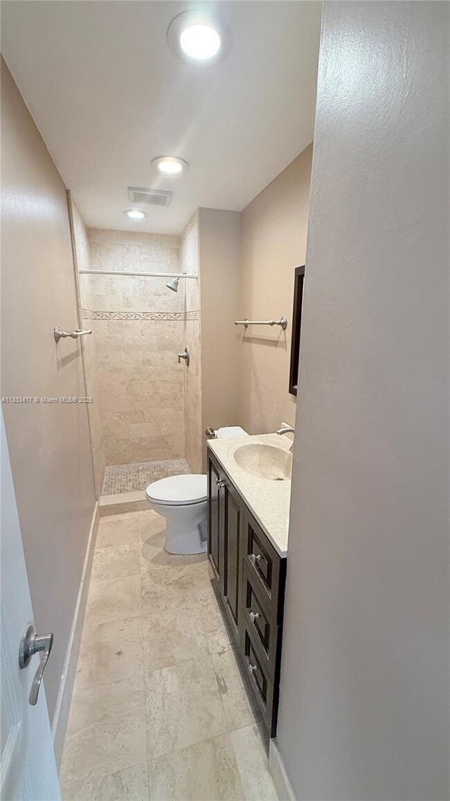 Building Photo - 6667 Miller Dr