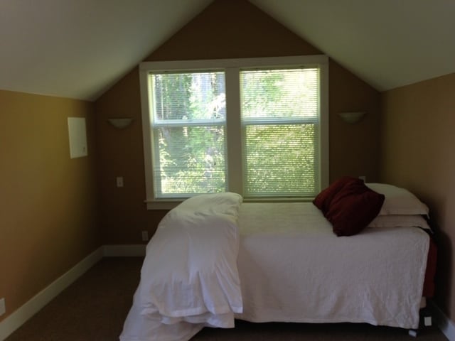 Building Photo - 11091 Battle Point Dr NE