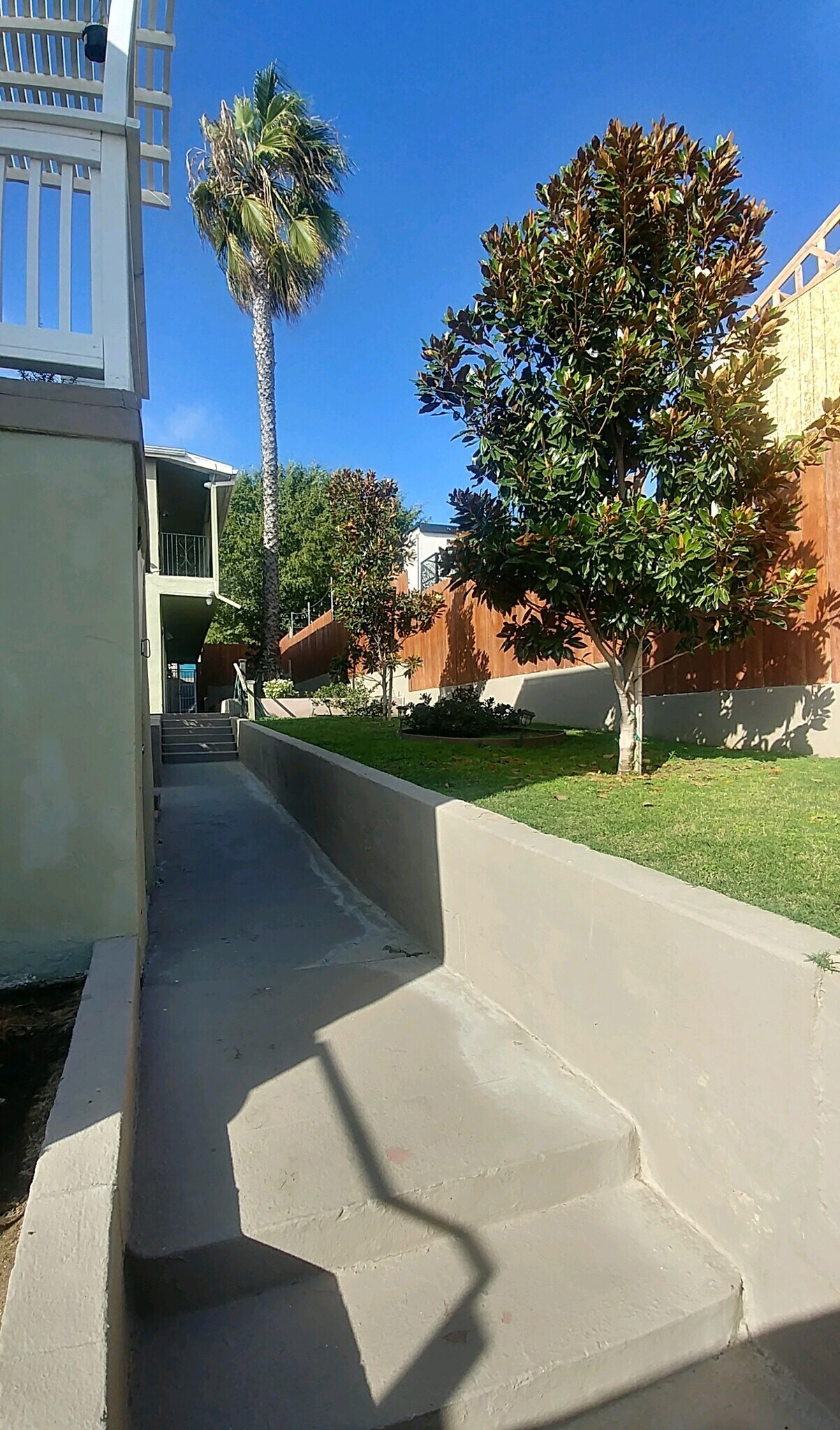 Path to your new apartment - 7219 Mohawk St