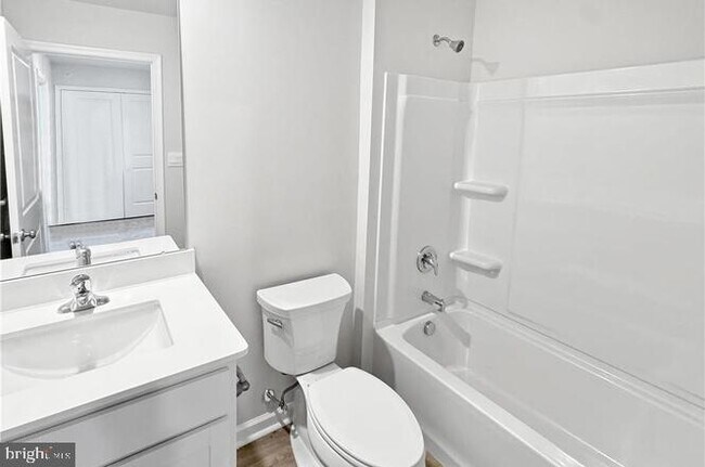 Building Photo - 1181 Martin Rd